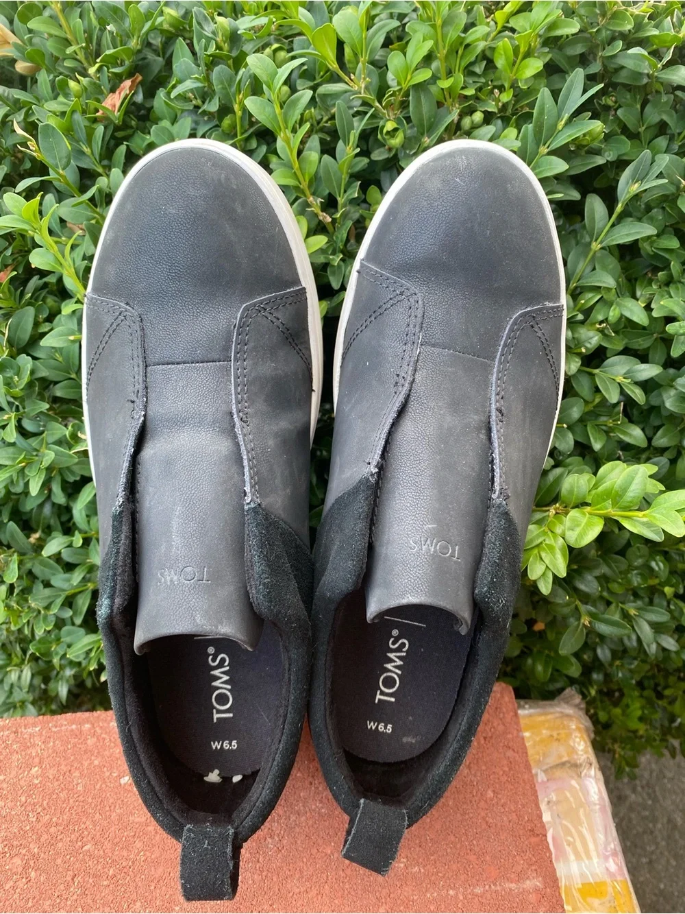 Toms Women’s Black Slip-On Platform Sneakers Size 6.5